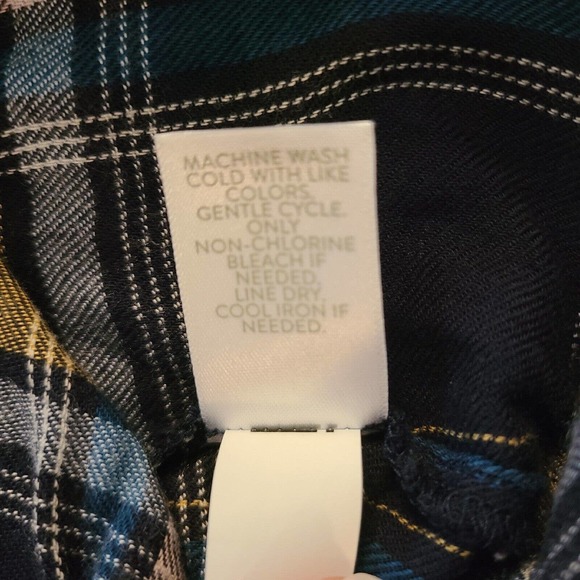 J Jill Womens Plaid Long Sleeve V-Neck Button Up Top Soft Modal Western Size S - Picture 10 of 10